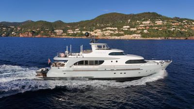 Yacht