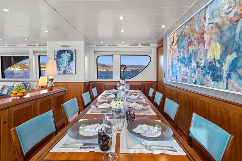 Archipelago Yacht Photos Pics Luxurious dining area on a 2005 Moonen Displacement Yacht with elegant decor and ocean views.