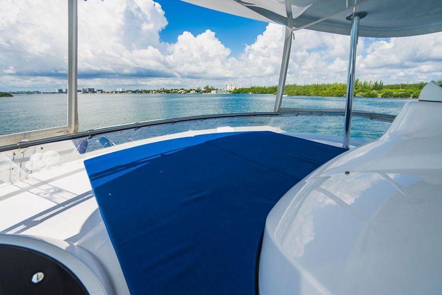 2008 Hatteras 64 Motor Yacht