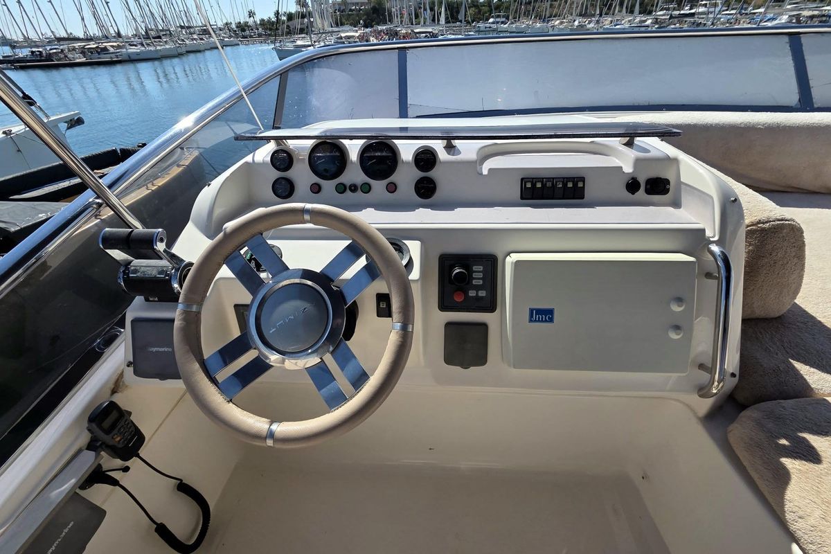 2012 Azimut 60 