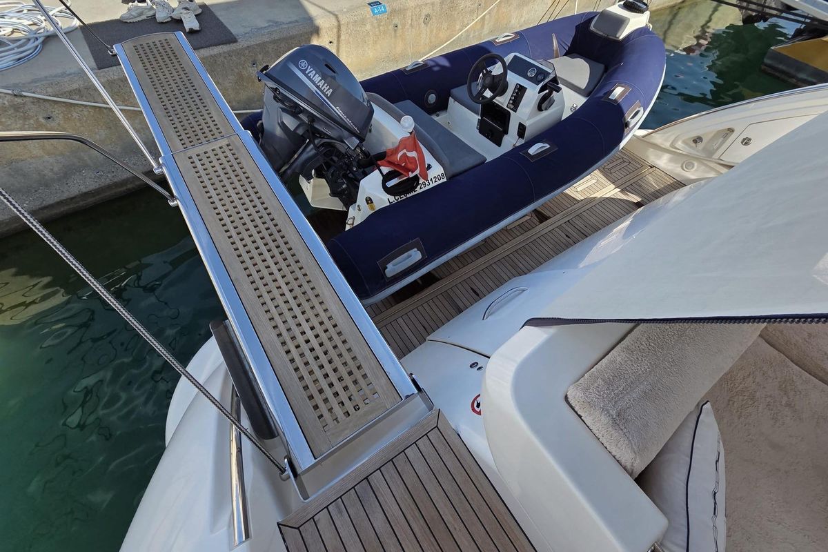 2012 Azimut 60 