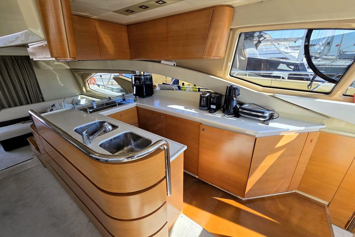 2012 Azimut 60 