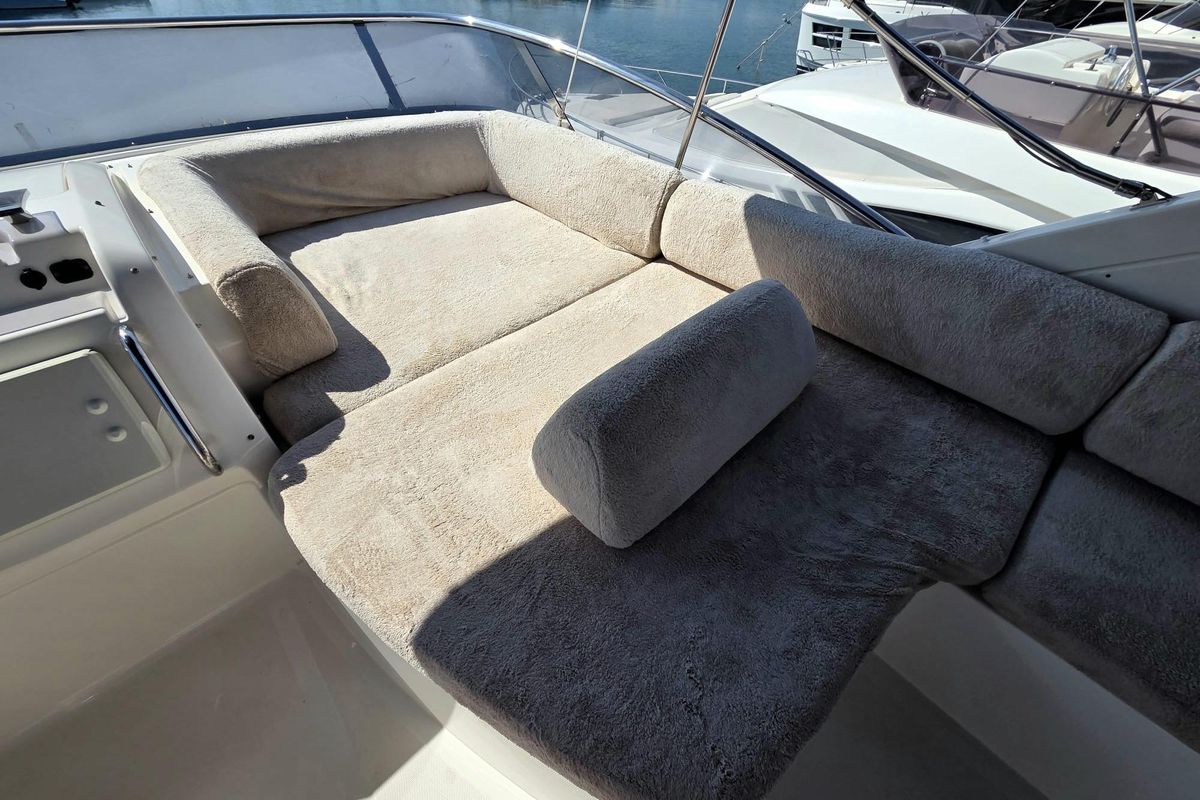 2012 Azimut 60 