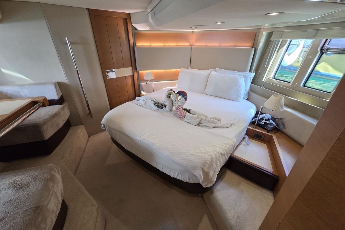 2012 Azimut 60 
