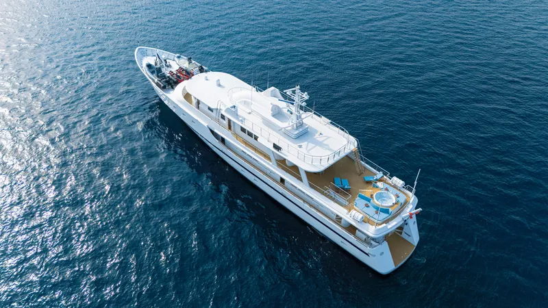 Grand Cru Yacht Photos Pics 