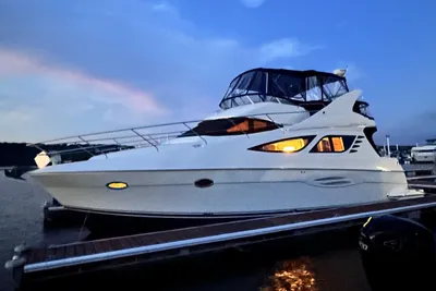 Silverton 43 Sport Bridge