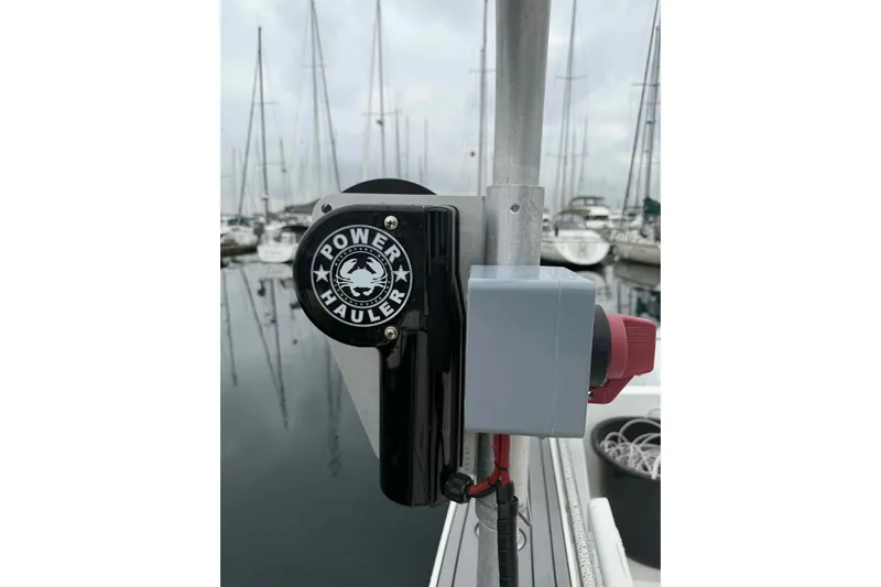 Yacht Photos Pics Power hauler equipment on Bracewell Commander 36SF, 2025 model, docked at marina.