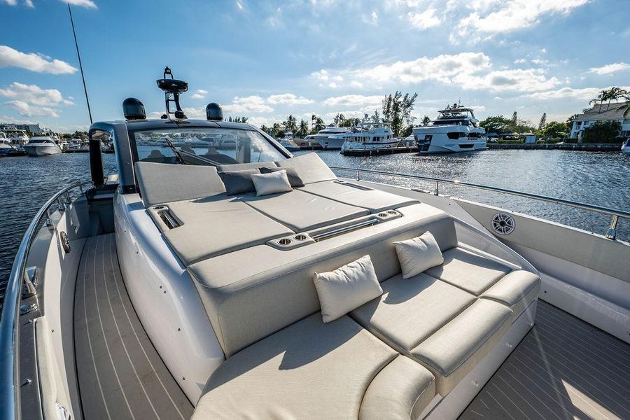 2022 Azimut Verve 47
