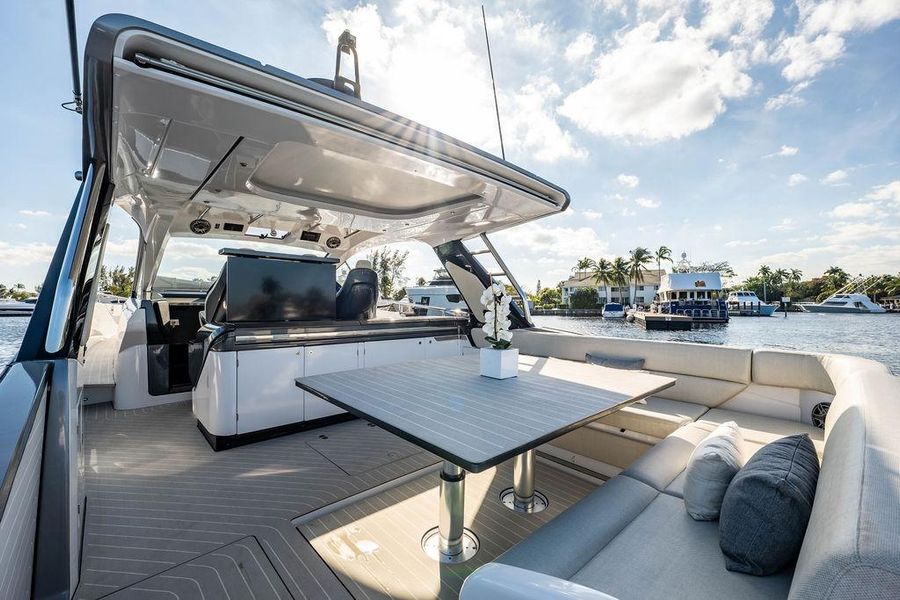 2022 Azimut Verve 47