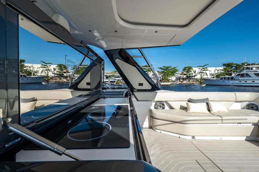2022 Azimut Verve 47