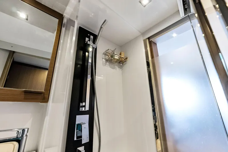 53 Powercat Yacht Photos Pics 