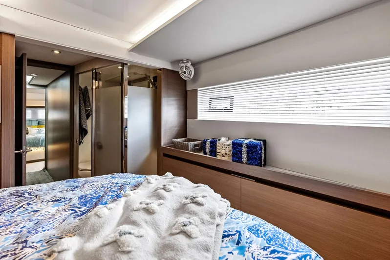 53 Powercat Yacht Photos Pics 