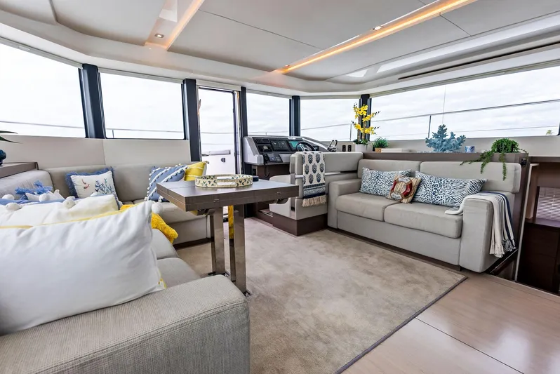 53 Powercat Yacht Photos Pics 