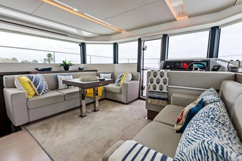 53 Powercat Yacht Photos Pics 