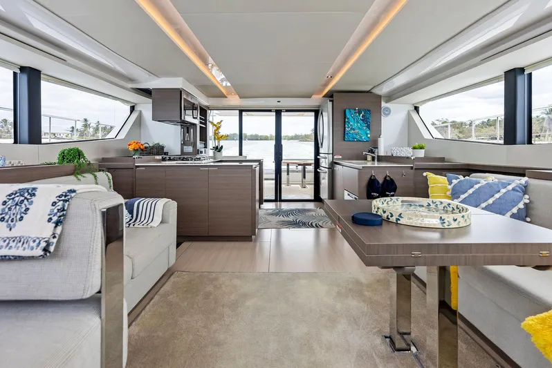 53 Powercat Yacht Photos Pics 