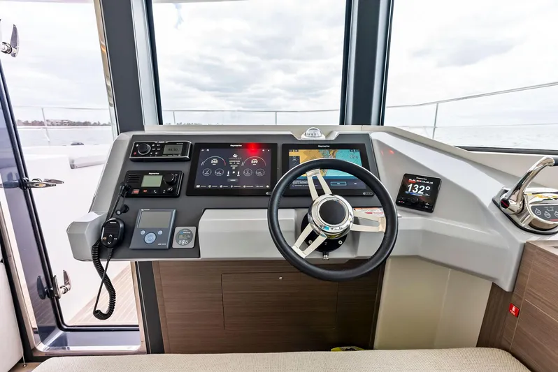 53 Powercat Yacht Photos Pics 