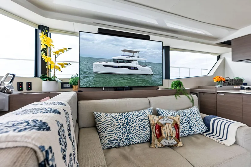 53 Powercat Yacht Photos Pics 