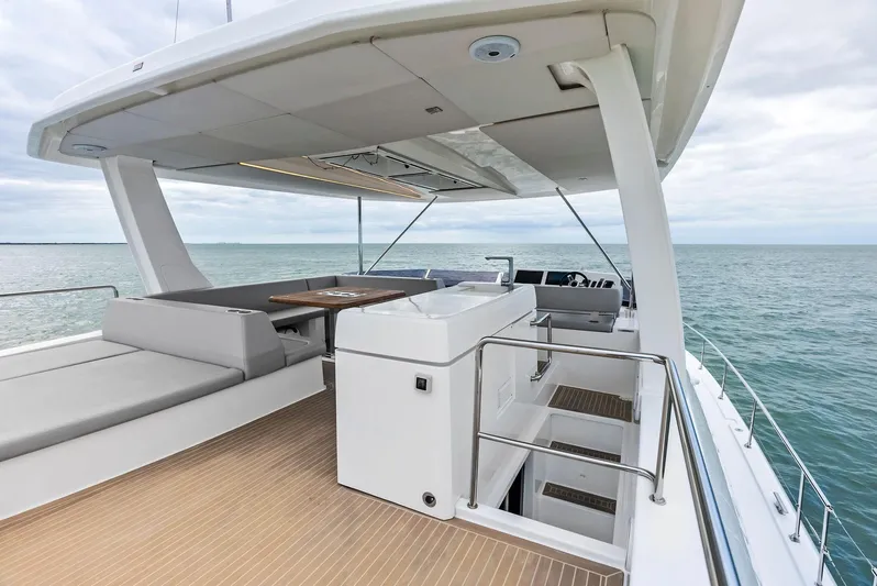 53 Powercat Yacht Photos Pics 