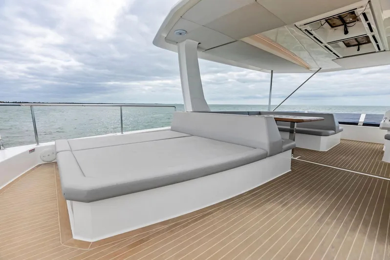 53 Powercat Yacht Photos Pics 