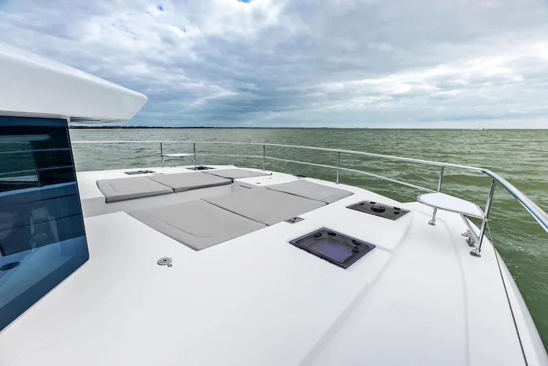 53 Powercat Yacht Photos Pics 