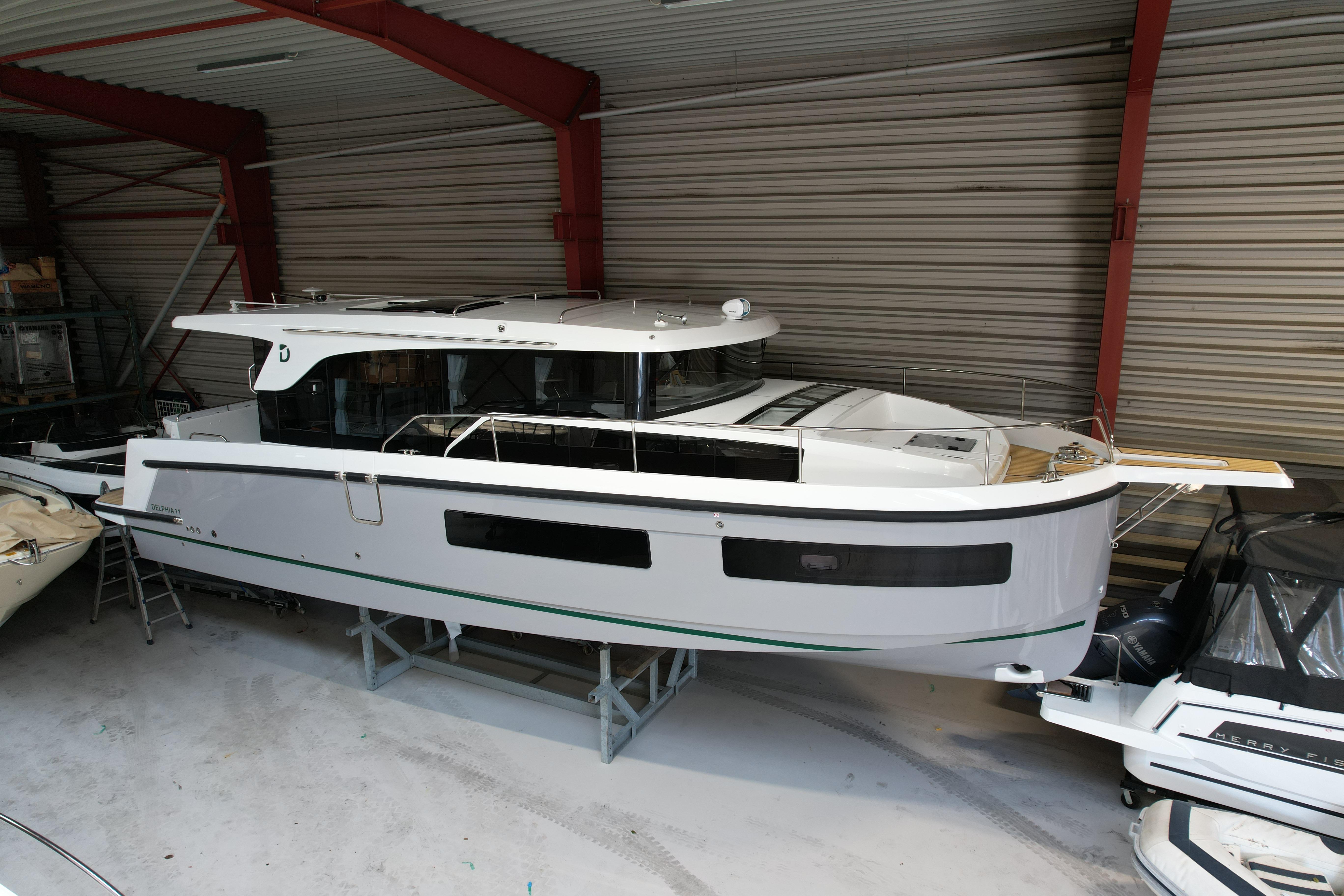 2026 Delphia 11 Sedan