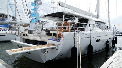Yacht