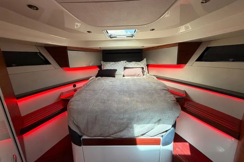 La Grisselle Yacht Photos Pics 