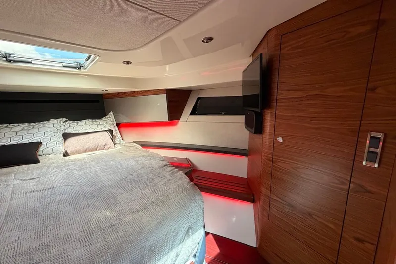 La Grisselle Yacht Photos Pics 