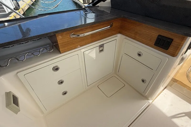 La Grisselle Yacht Photos Pics 