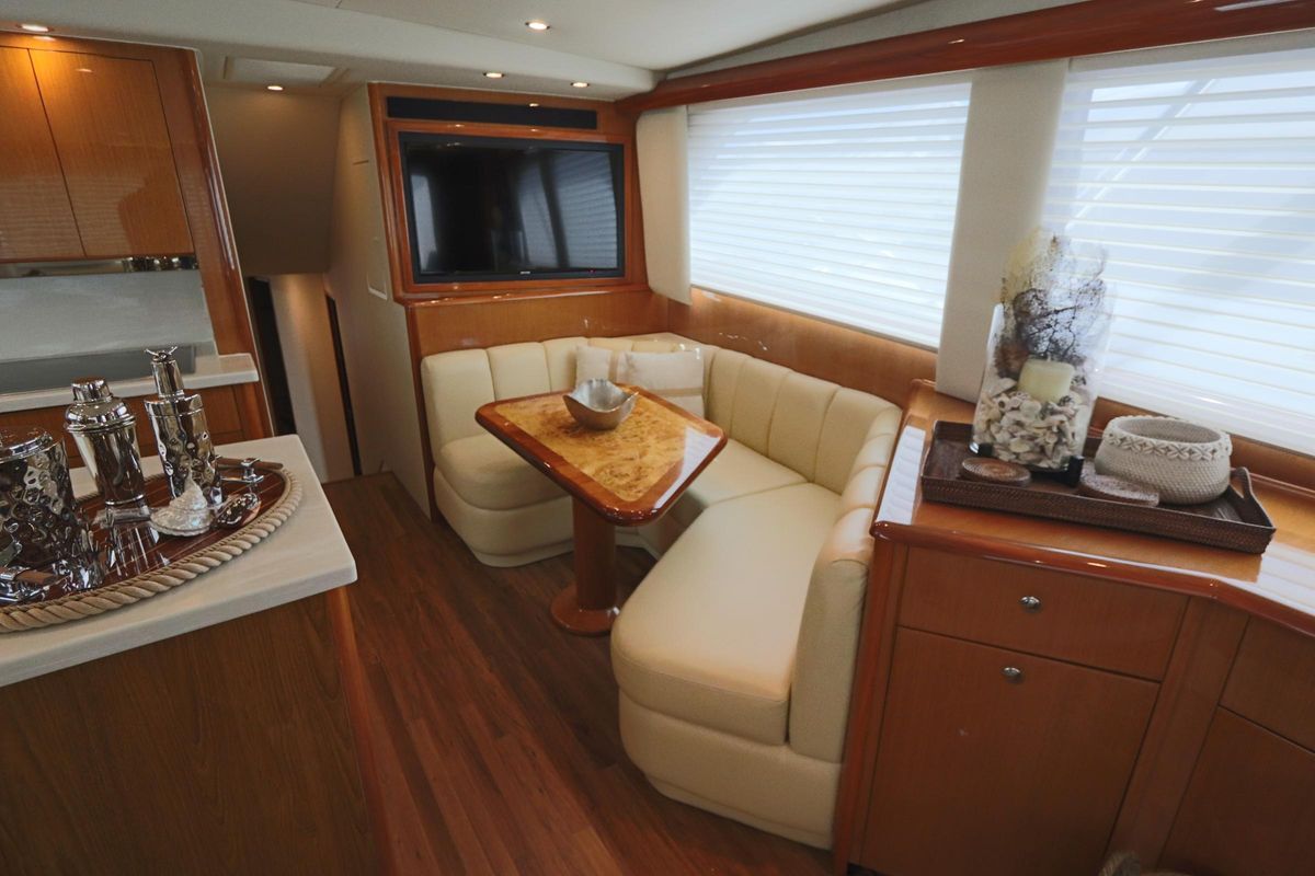2004 Viking 56 