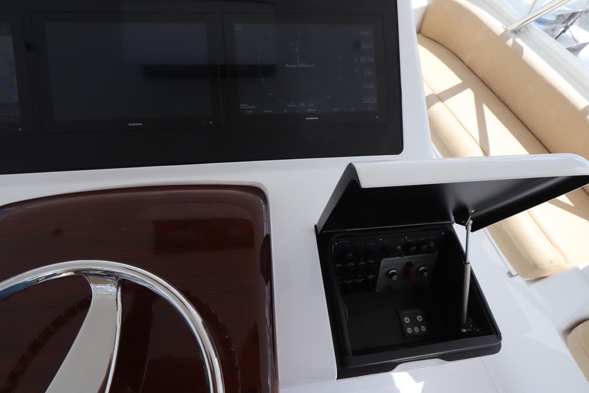2004 Viking 56 