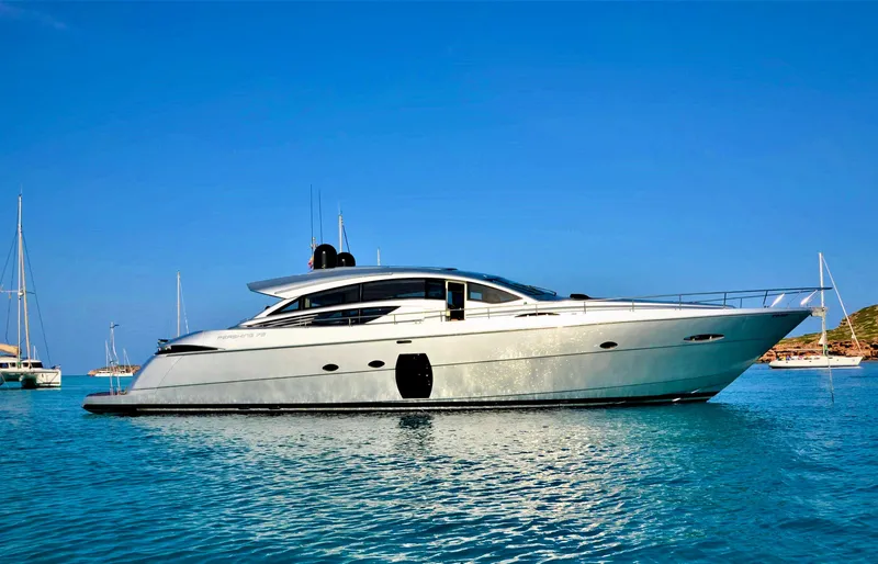  Yacht Photos Pics pershing 72