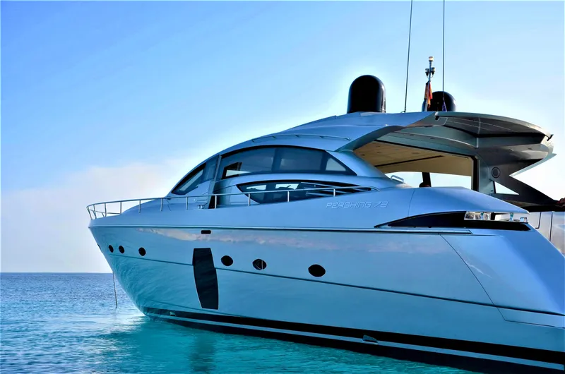  Yacht Photos Pics pershing 72