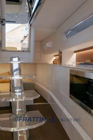  Yacht Photos Pics brochure12