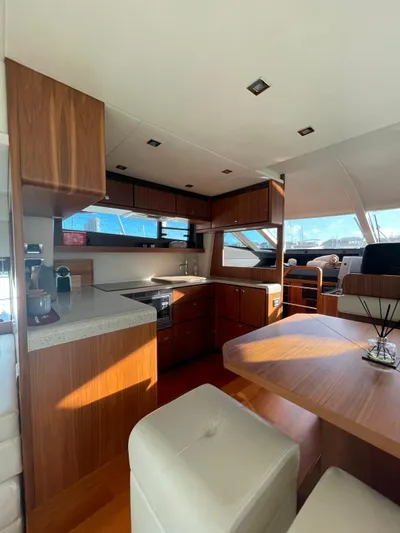  Yacht Photos Pics Fairline Squadron 58 - Galley 1