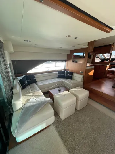  Yacht Photos Pics Fairline Squadron 58 - Saloon