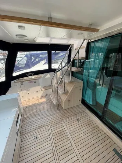  Yacht Photos Pics Fairline Squadron 58 - Cockpit 2