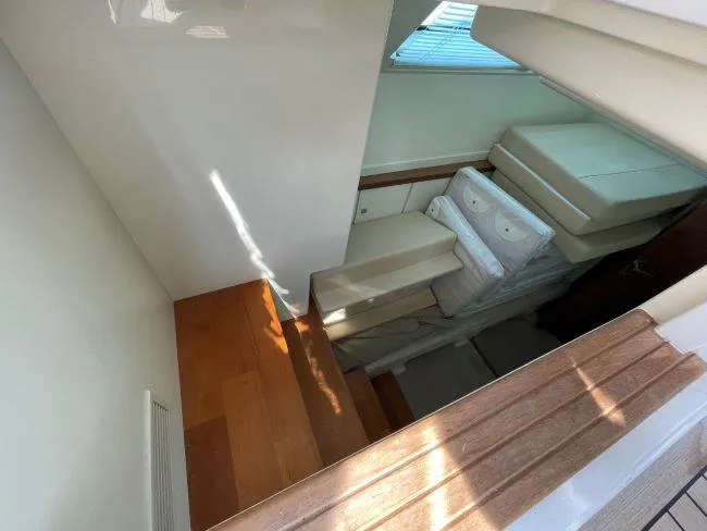  Yacht Photos Pics Fairline Squadron 58 - Crew cabin 1