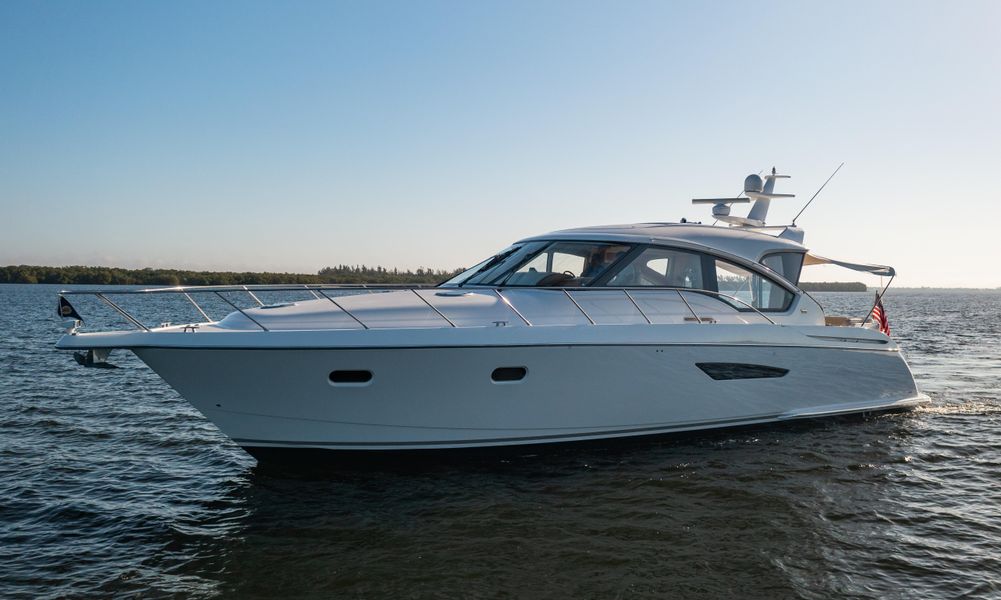 2009 Tiara Yachts 5800 Sovran