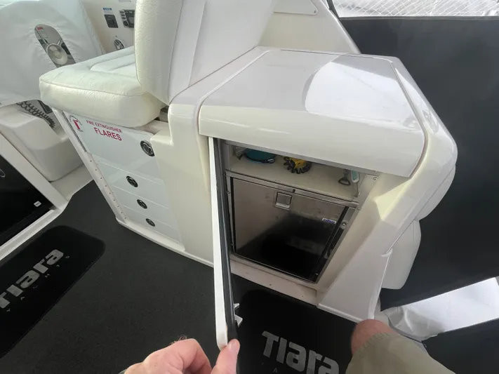 Papa Joe Yacht Photos Pics 2006 Tiara Yachts 3600 Open interior with storage and seating area.