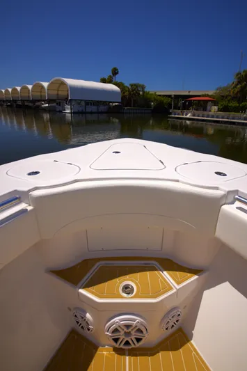 New! Super Center Console Yacht Photos Pics 