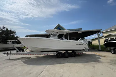 NauticStar 332 Offshore