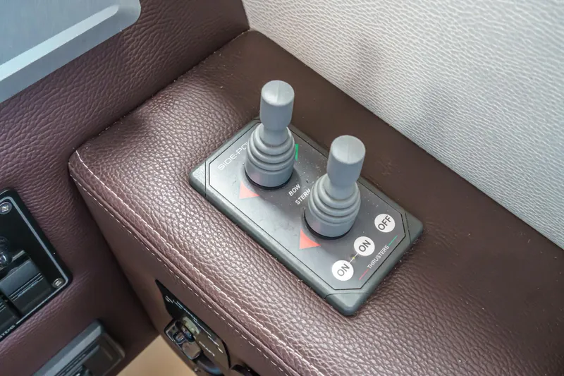 C-worthy III Yacht Photos Pics 