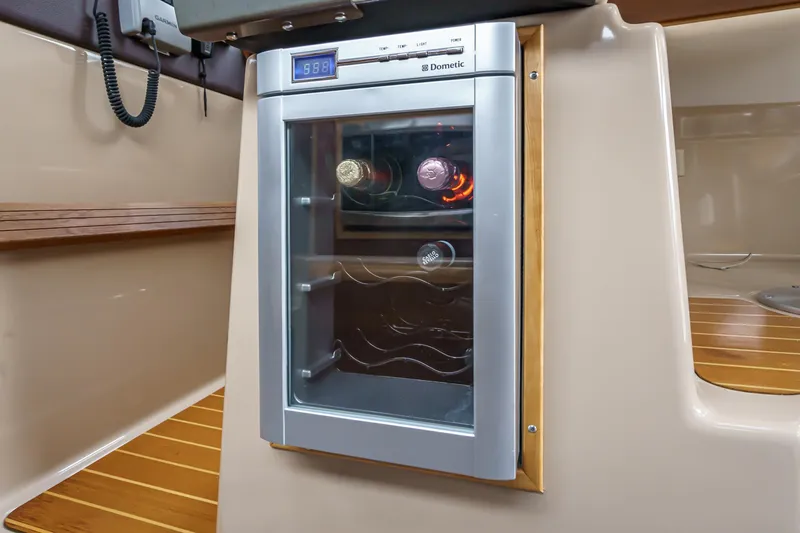 C-worthy III Yacht Photos Pics 