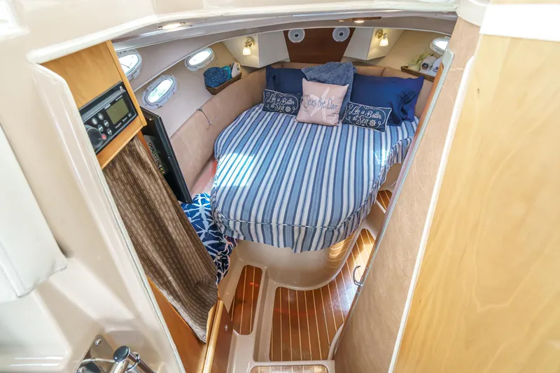 C-worthy III Yacht Photos Pics 