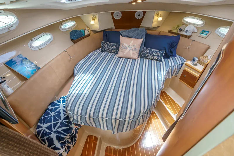 C-worthy III Yacht Photos Pics 