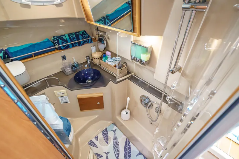 C-worthy III Yacht Photos Pics 