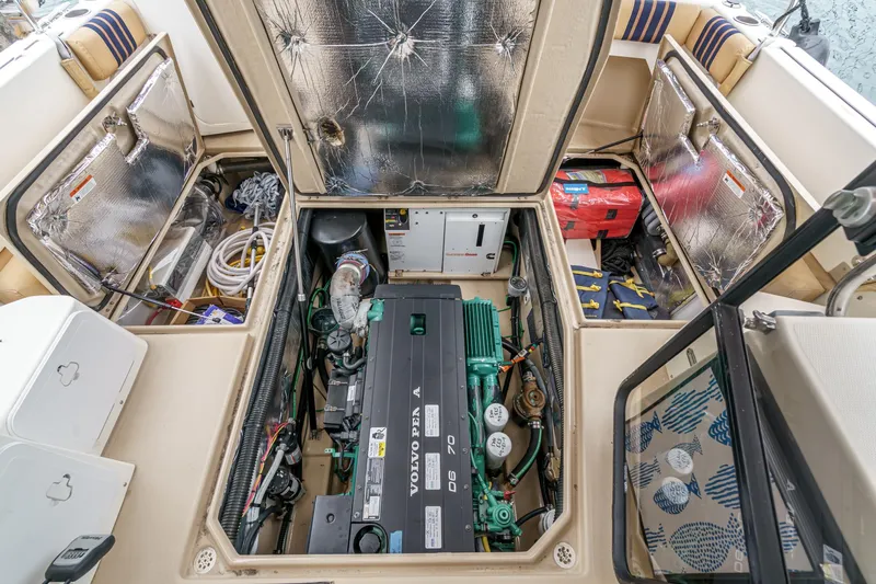 C-worthy III Yacht Photos Pics 