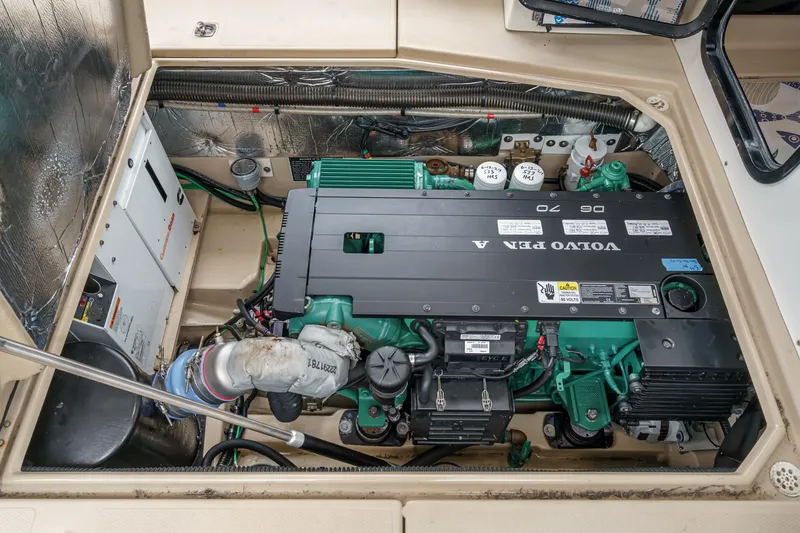 C-worthy III Yacht Photos Pics 