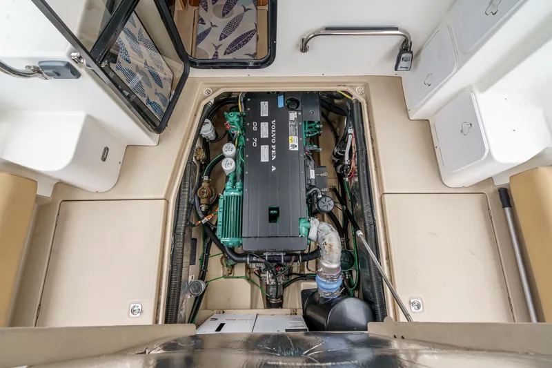 C-worthy III Yacht Photos Pics 